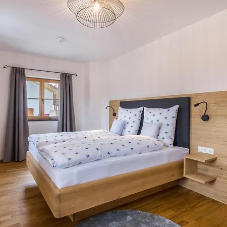 Ferienwohnung Rosa Gilching Exterior photo